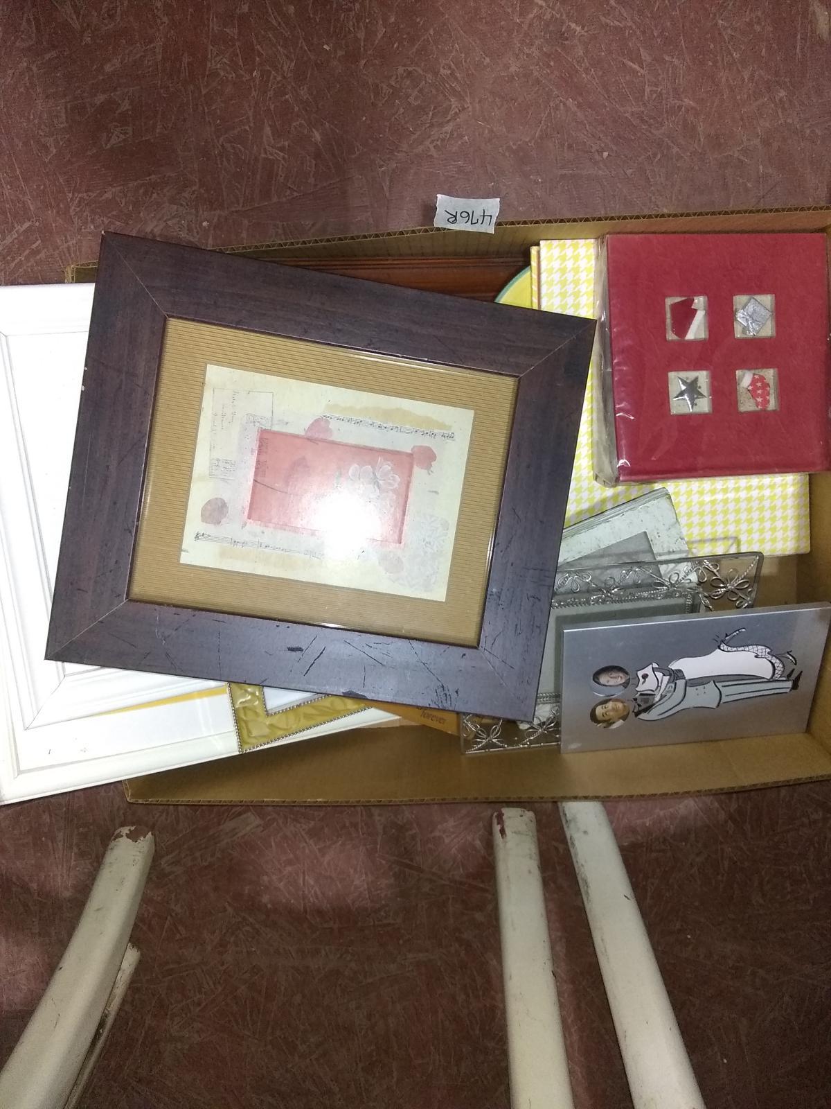 BL-Assorted Picture Frames