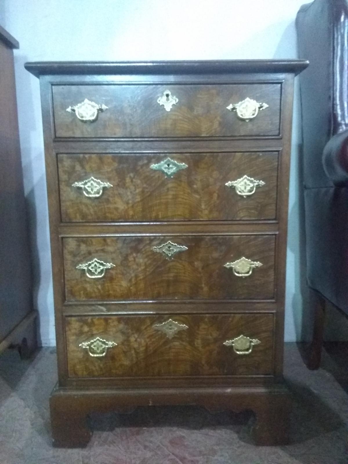 Antique Mahogany Four Drawer Lingerie Chest w/ Faux Burled Drawers