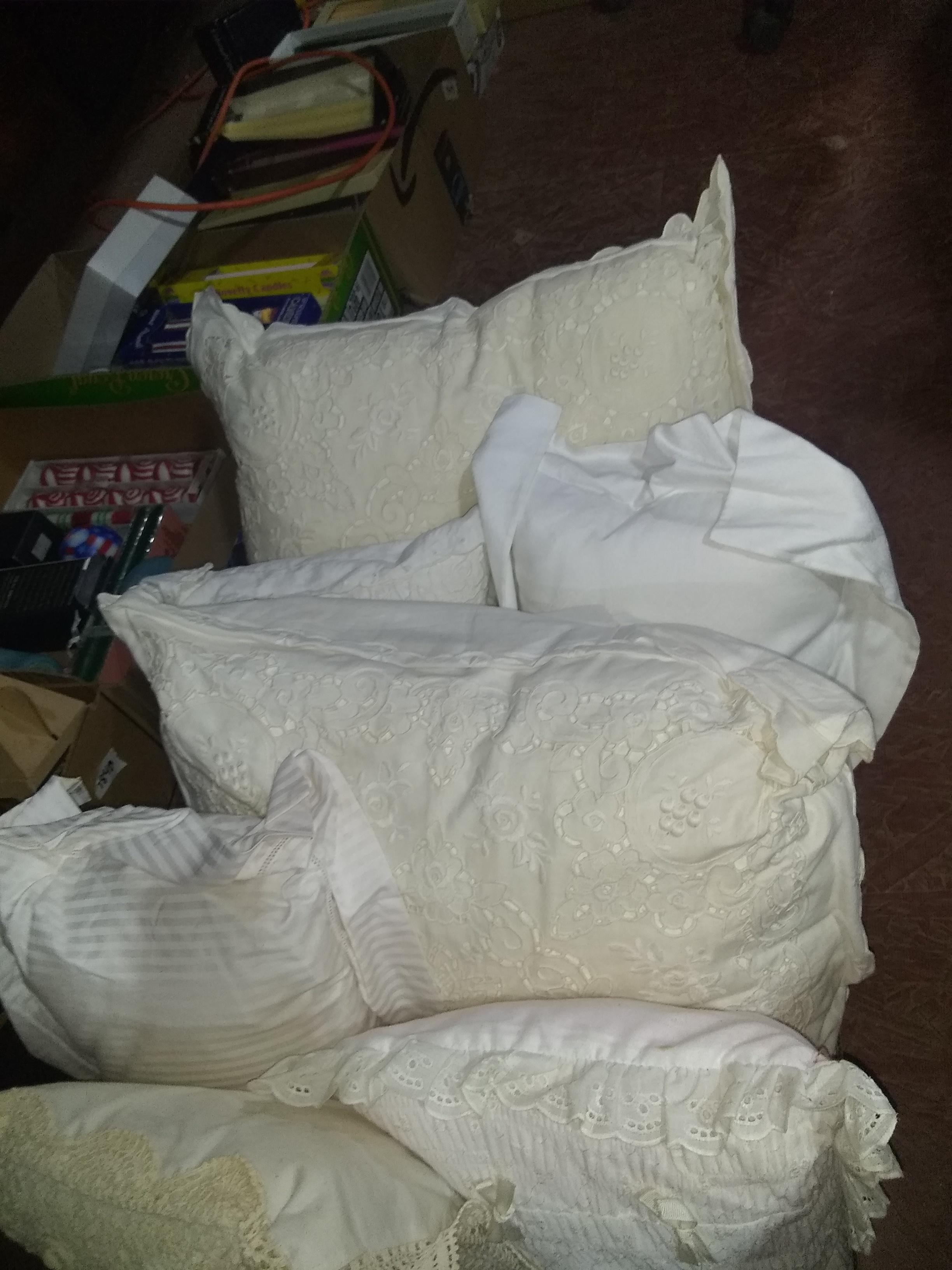 BL- Assorted Fancy Decor Pillows