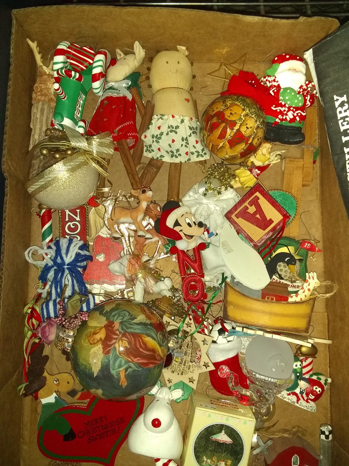 BL- Assorted Christmas Decorations
