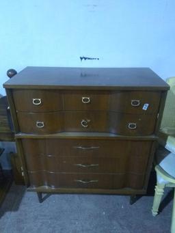 MCM 2/3 Chest