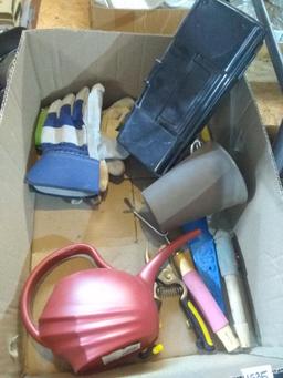 BL-Garden Items-Tools, Miracle Gro, Planter, Waterer