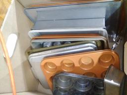 BL-Assorted Baking and Muffin Pans