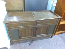 Antique French Provincial Magnavox Micromatic Stereo Record Player