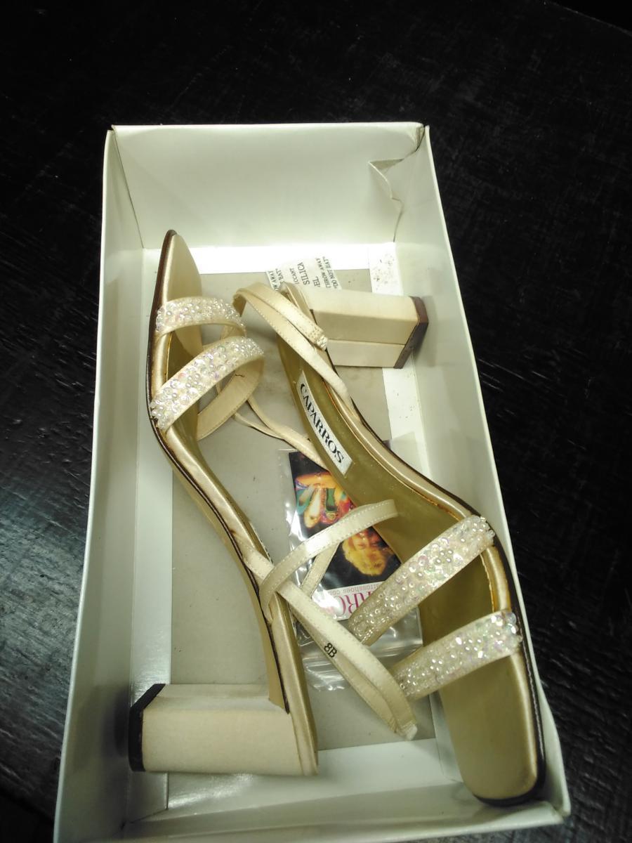 Ladies Shoes-Caparros Size 8