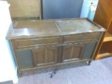 Antique French Provincial Magnavox Micromatic Stereo Record Player