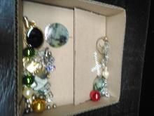 Collection Assorted Costume Jewelry & Pieces/Beads