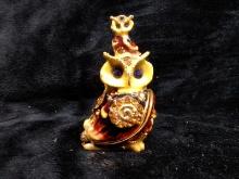 Metal and Enamel Magnetic Pill Container