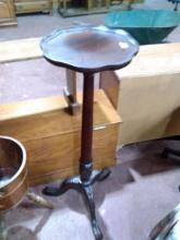 Contemporary Mahogany Plant Stand with Acanthus Carved Leaves