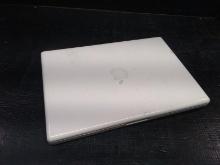 Apple MAC Laptop