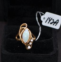 LADIES 1.61 CTTW DIAMOND & OPAL 14K GOLD RING