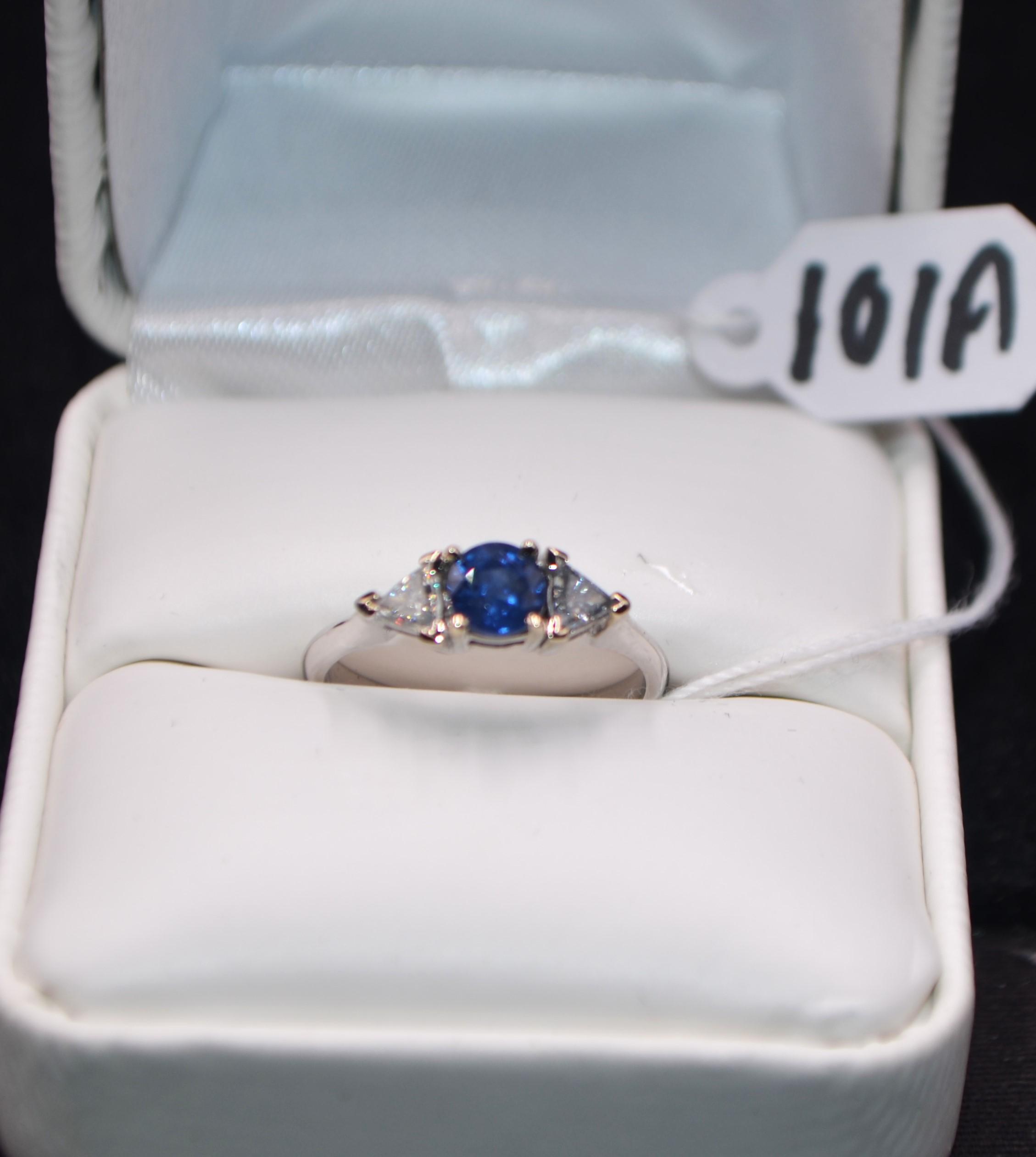 LADIES DIAMOND & SAPPHIRE 18K WHITE GOLD RING