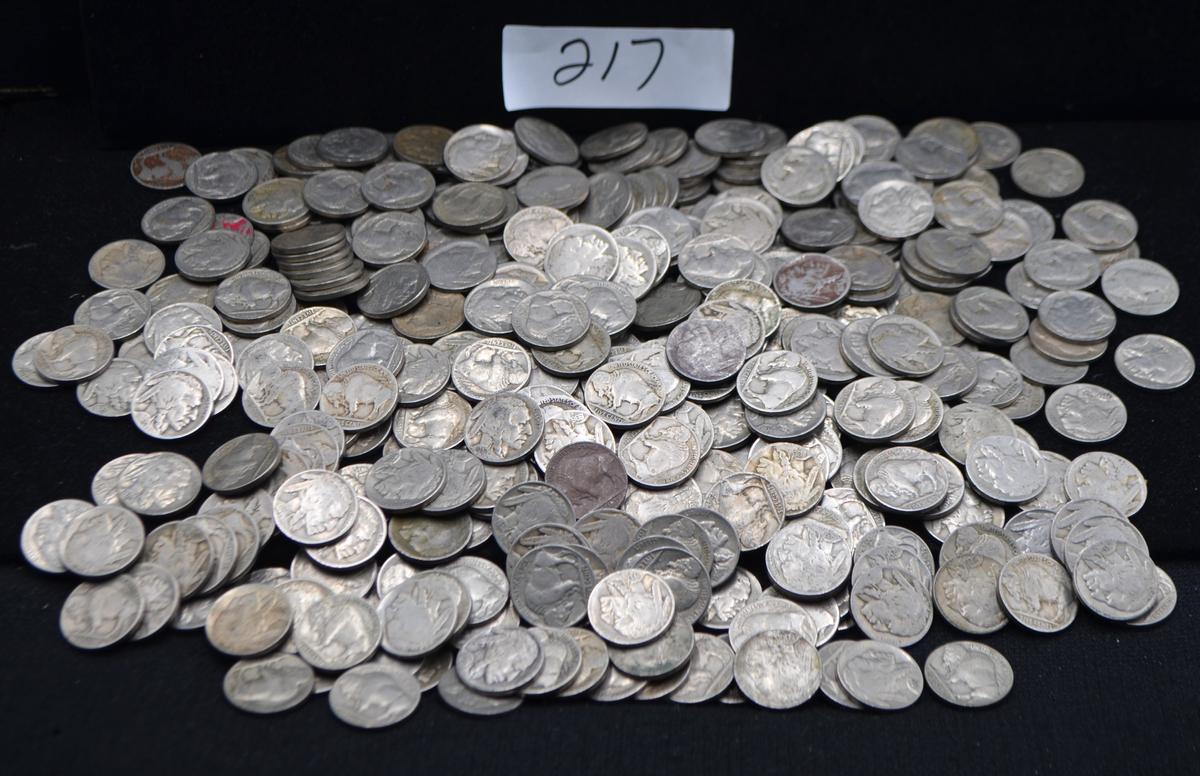 COLLECTION OF MIXED DATE & MINT BUFFALO NICKELS