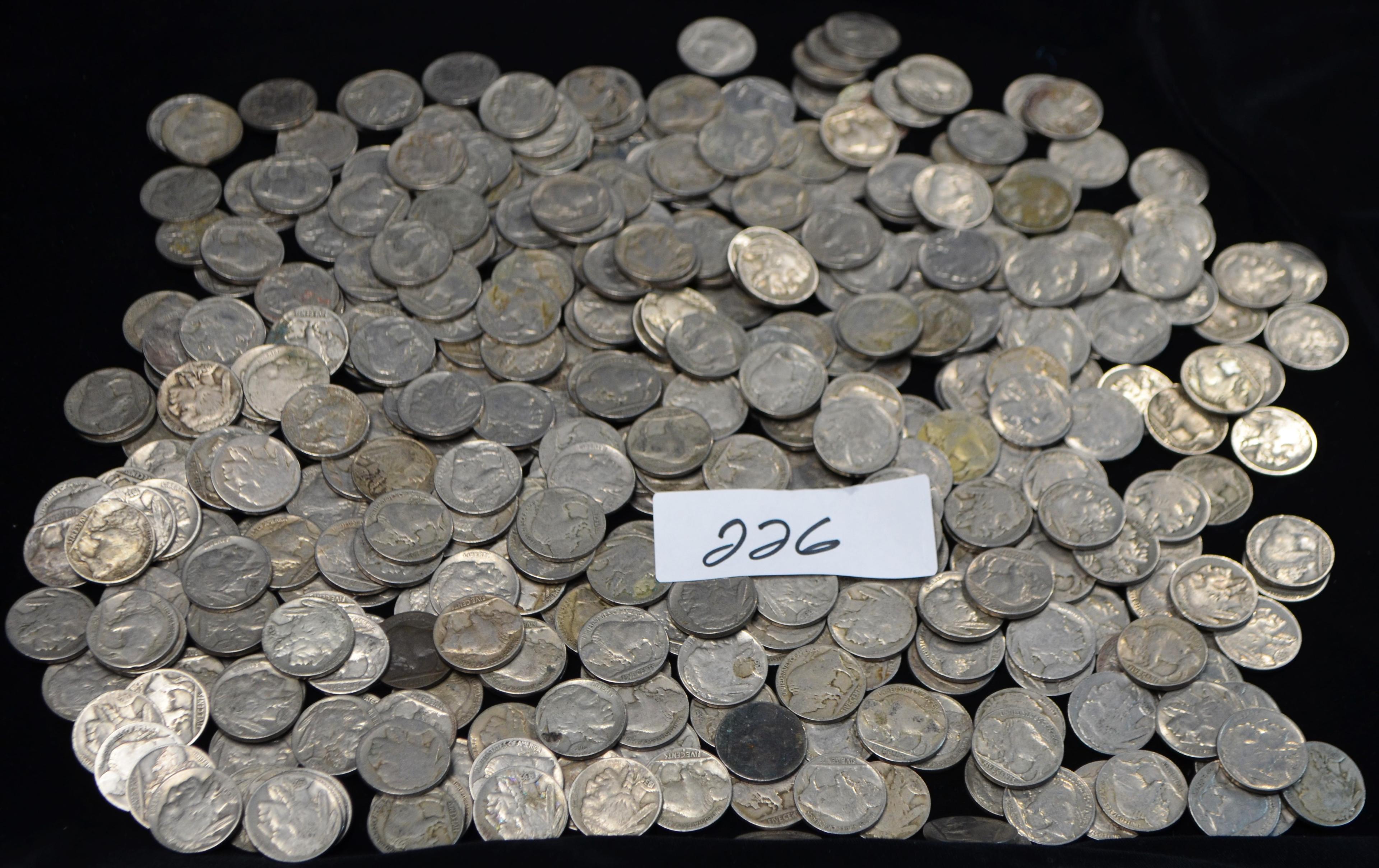 COLLECTION OF MIXED DATE & MINT BUFFALO NICKELS