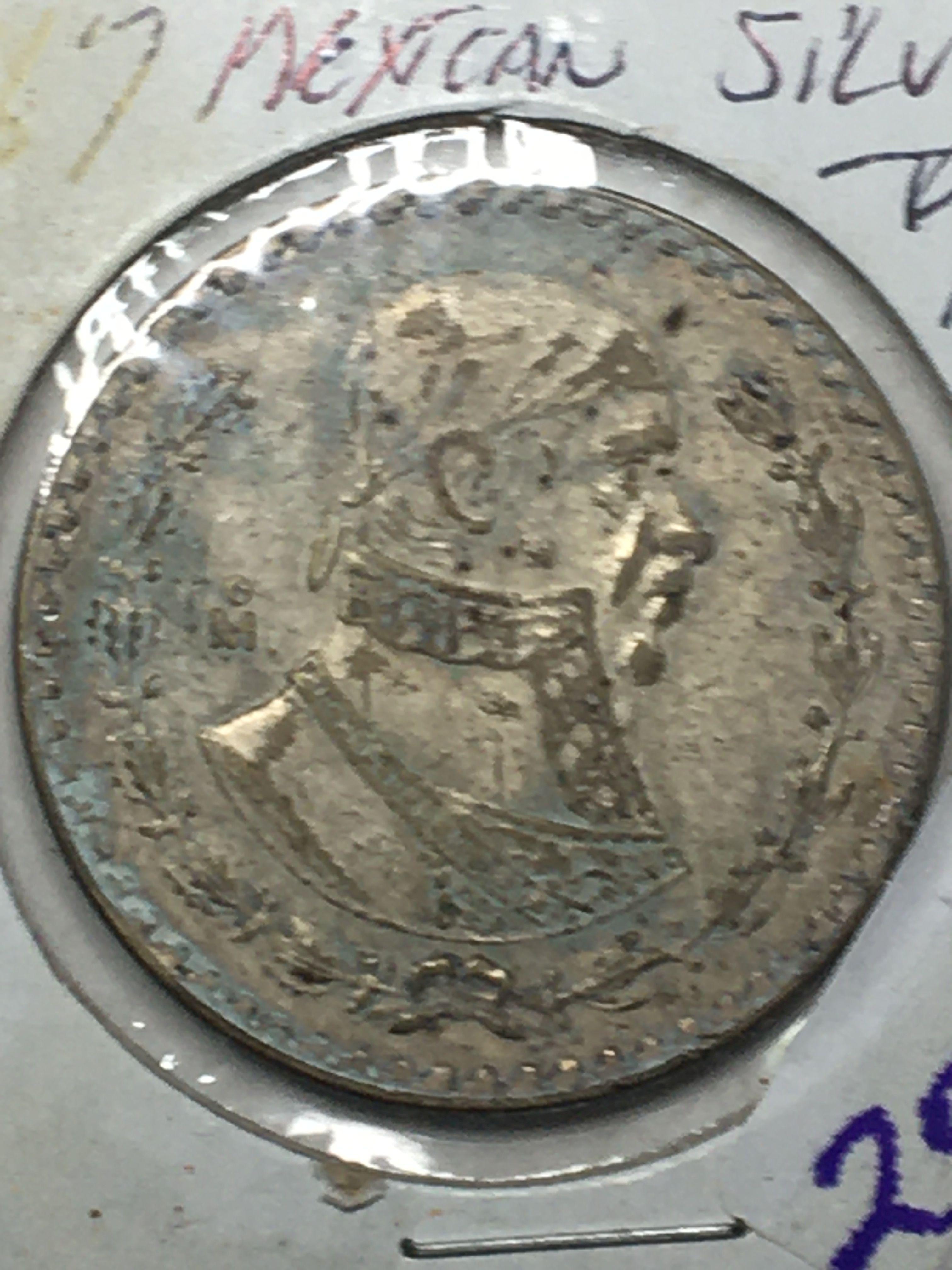 1967 Mexican Silver Dollar Un Peso