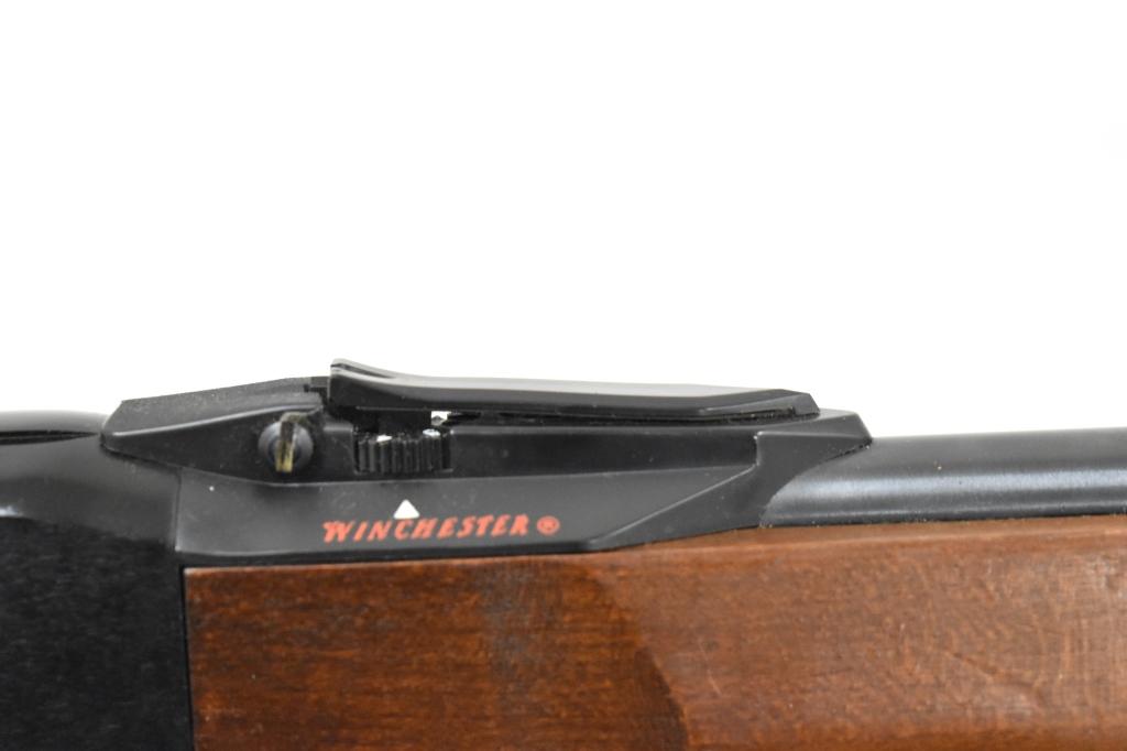 Gun. Winchester Model 250 22 cal Rifle