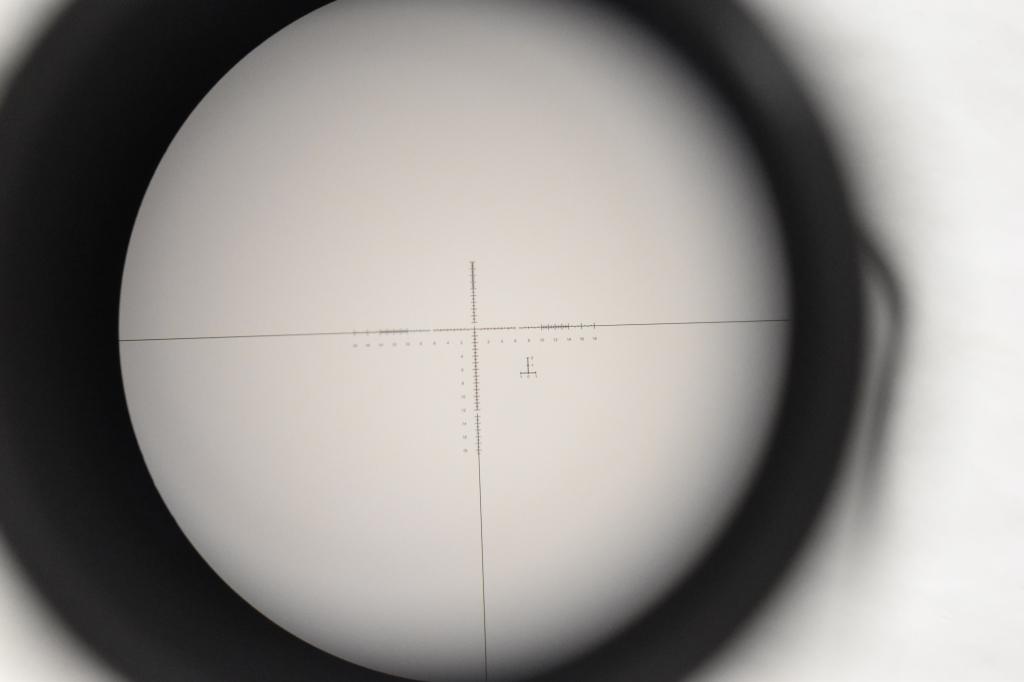 Rifle Scope Sniper 5-25x50