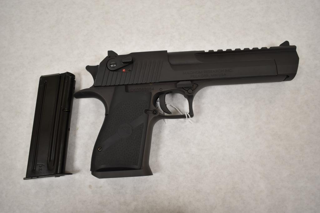 Gun. Magnum Research Desert Eagle 357 cal Pistol