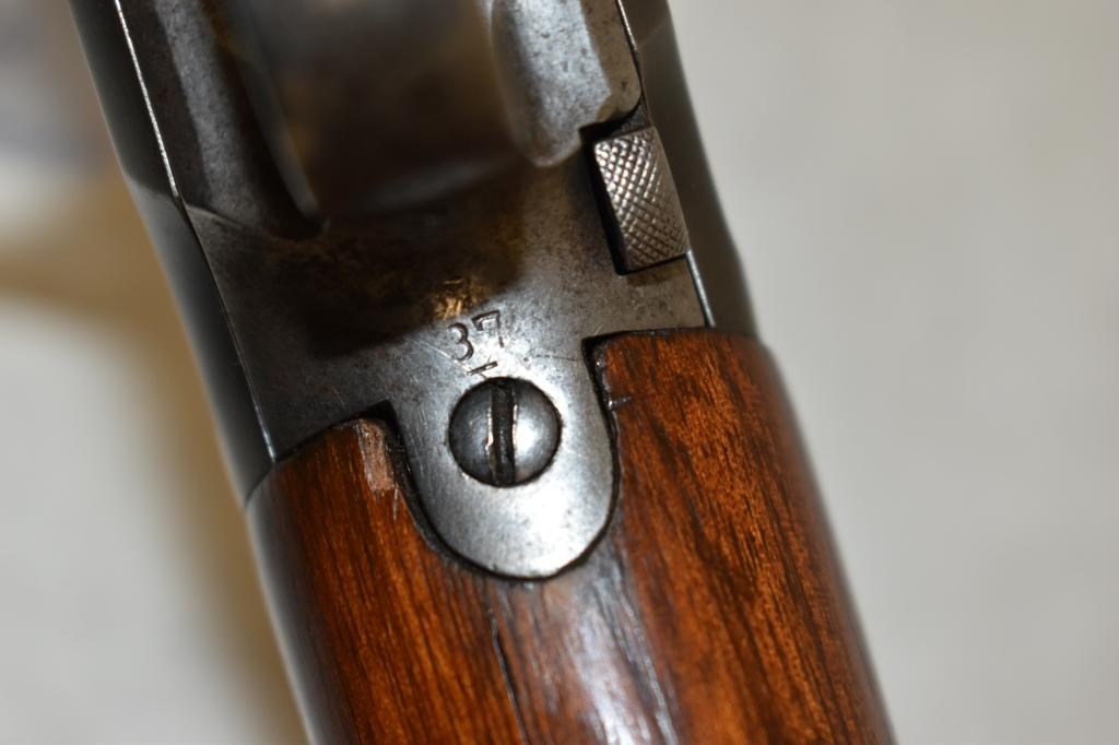 Gun. Winchester Model 1912 12 ga Shotgun