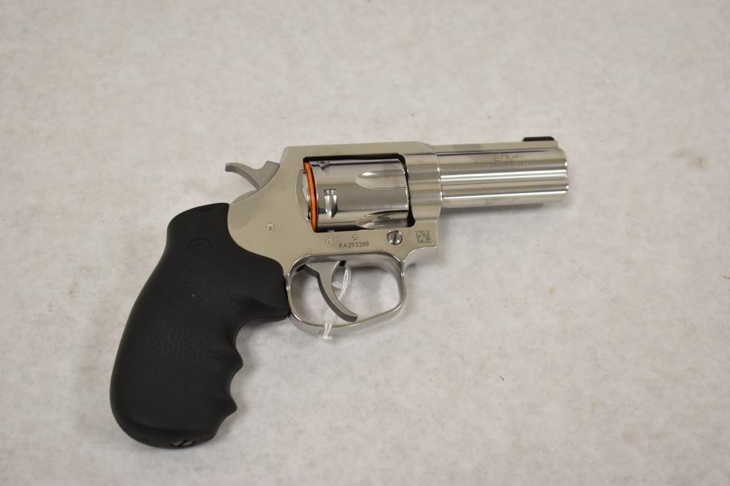 Gun. Colt King Cobra .357 Magnum Revolver