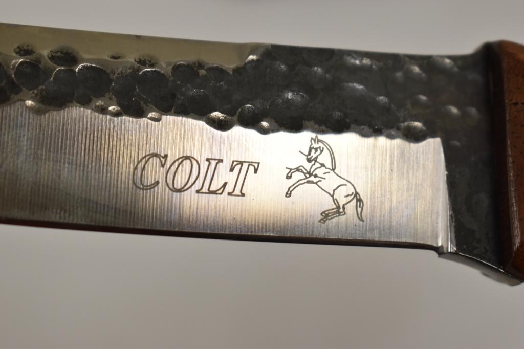 Colt Hunting Fixed Blade Knife & Leather Sheath