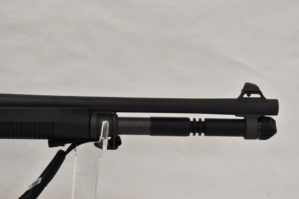 Gun. Benelli Model M4 12 ga Shotgun