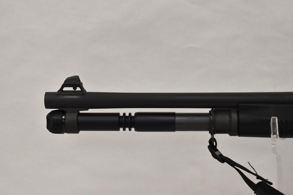 Gun. Benelli Model M4 12 ga Shotgun