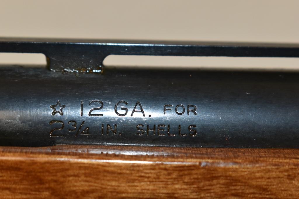 Gun. Remington Model 1100 12 ga Shotgun