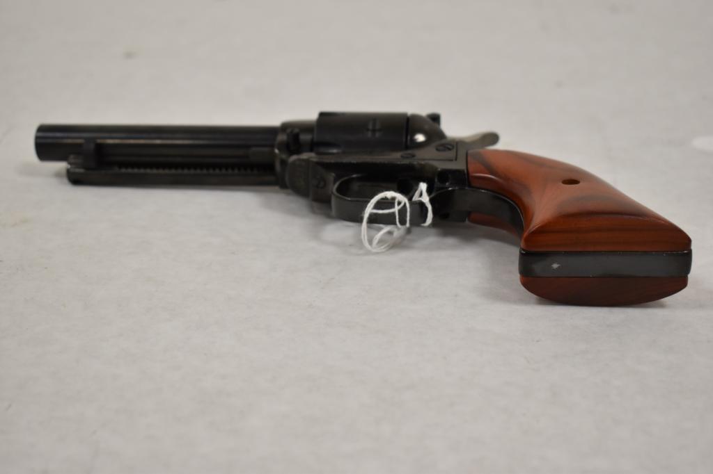 Gun. Heritage Rough Rider .22 LR Revolver