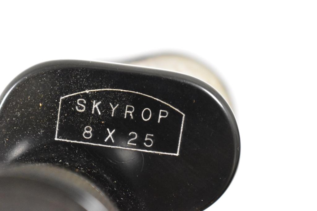 Skyrop 8x25 Binoculars & Case