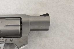 Gun. Taurus 856 .38SPL Revolver