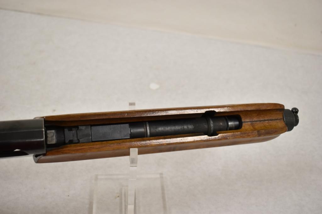 Gun. Remington Model 1100 12 ga Shotgun