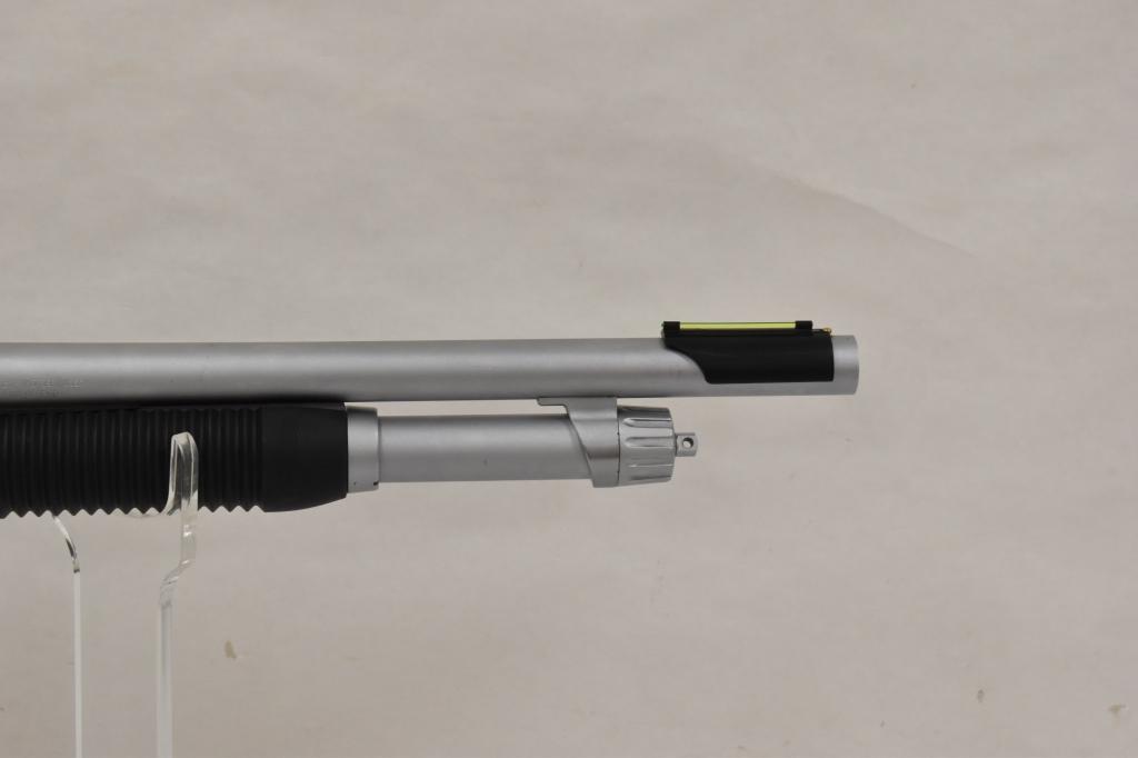 Gun. Winchester Super X Pump 3 inch 12 ga Shotgun