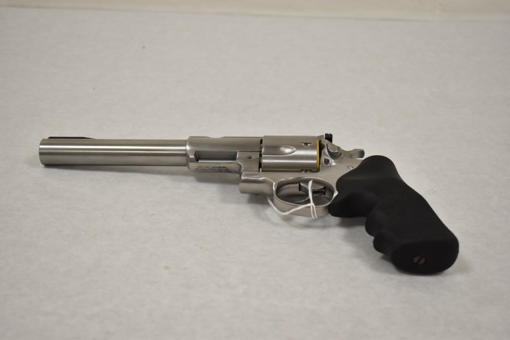 Gun. Ruger Model SS Super Redhawk 44 Mag Revolver