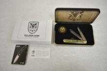 Special Operations Association Special Edition Trapper Knife & Coin Set - United Cutlery