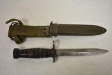 WW2 U.S. M4 Case Bayonet w M8A1 Scabbard
