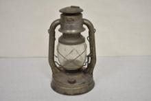 Vintage Dietz D-Lite No. 2 Kerosene Lantern