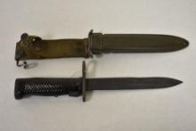U.S. Bayonet w Scabbard