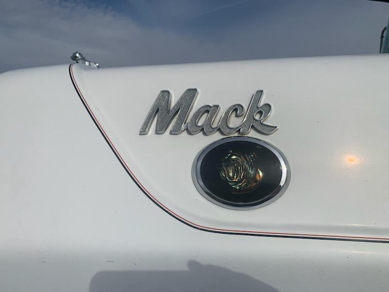 1986 Mack