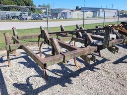 JOHN DEERE 12 SHANK CHISEL PLOW