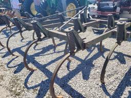 JOHN DEERE 12 SHANK CHISEL PLOW