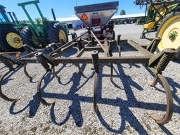 JOHN DEERE 12 SHANK CHISEL PLOW