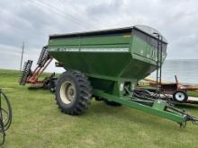 Brent 674 Grain Cart