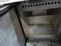 Traulsen 27" Mega Top Sandwich Prep Table