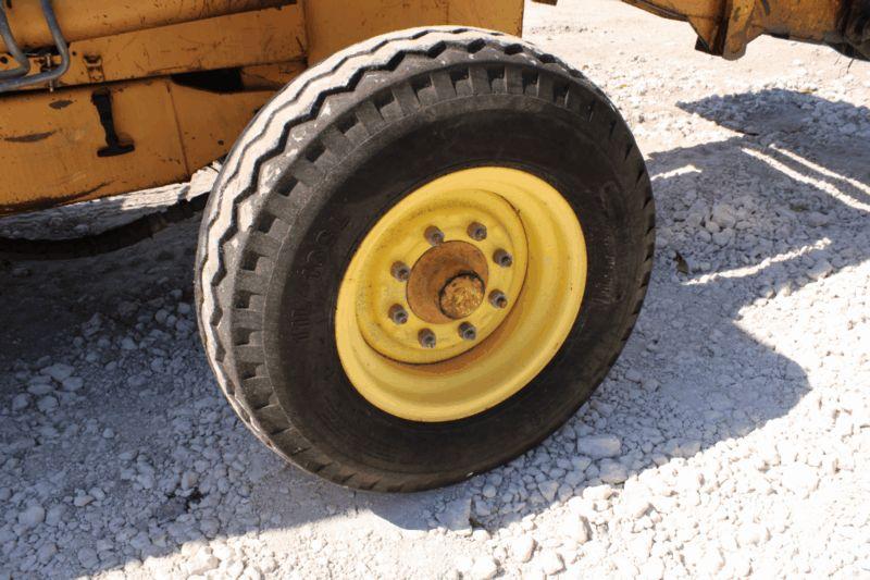 Ford 555D Backhoe Loader