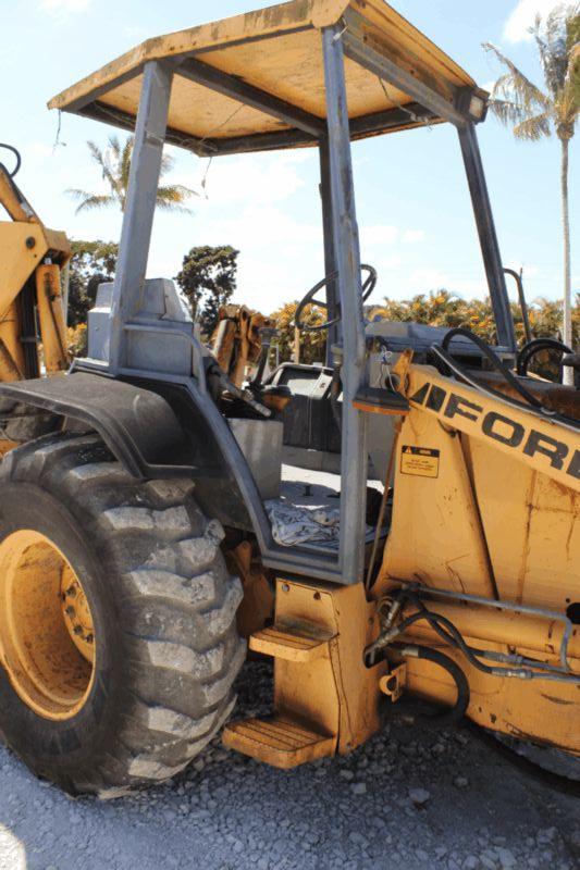 Ford 555D Backhoe Loader