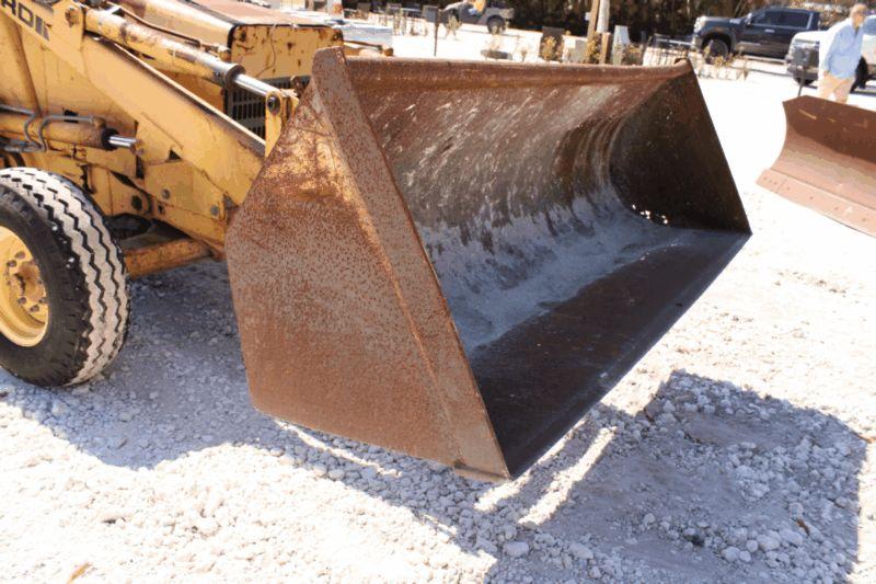 Ford 555D Backhoe Loader