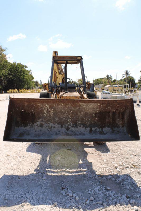 Ford 555D Backhoe Loader