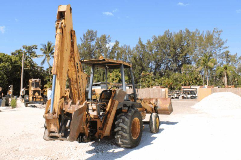 Ford 555D Backhoe Loader