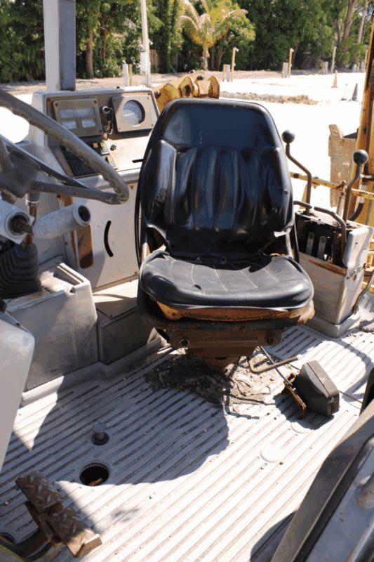 Ford 555D Backhoe Loader